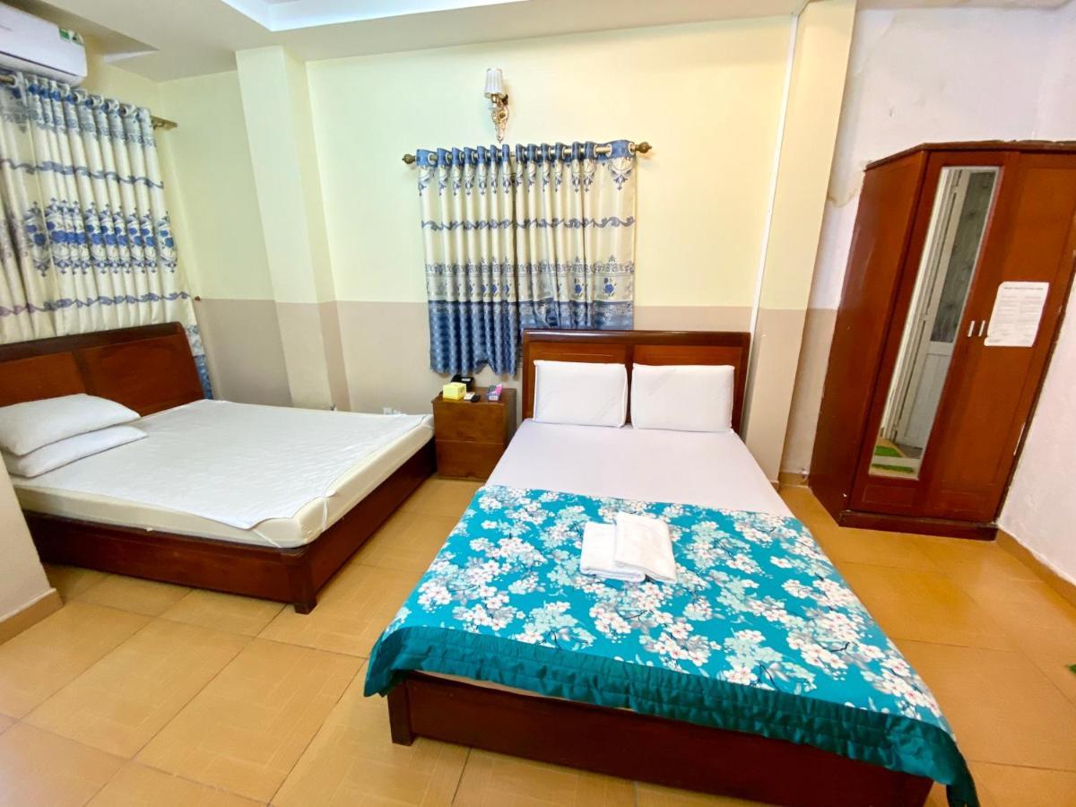 Ngoc Trinh Hotel Хошимин Екстериор снимка