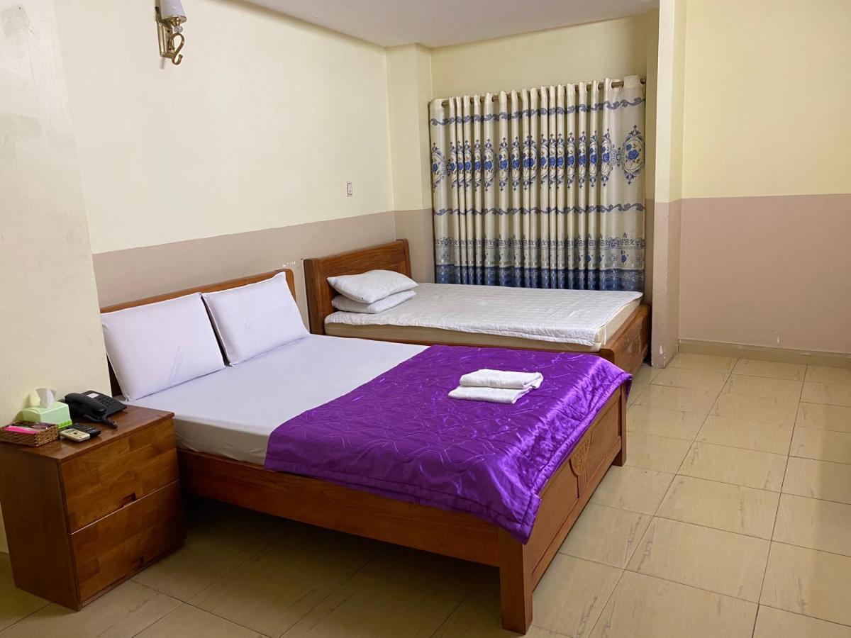 Ngoc Trinh Hotel Хошимин Екстериор снимка