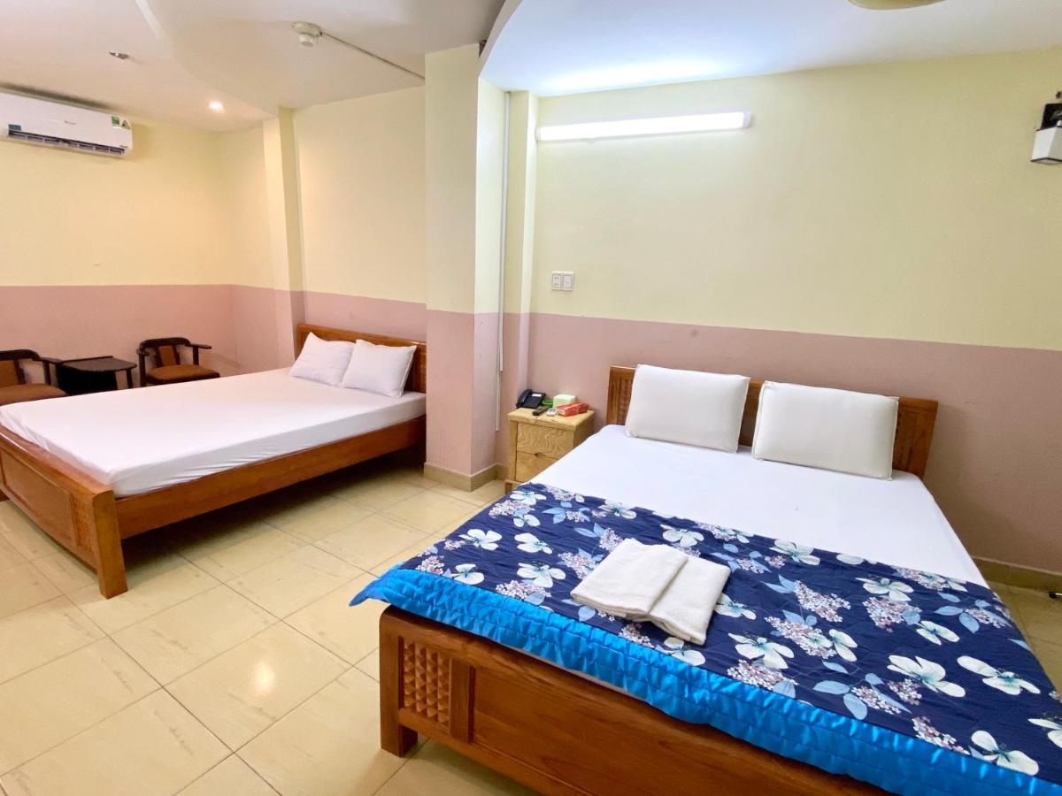 Ngoc Trinh Hotel Хошимин Екстериор снимка