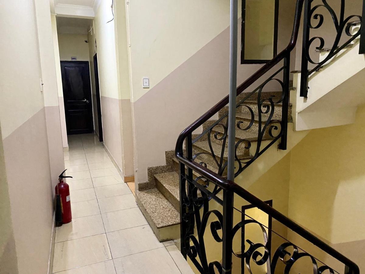 Ngoc Trinh Hotel Хошимин Екстериор снимка