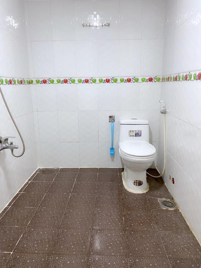 Ngoc Trinh Hotel Хошимин Екстериор снимка