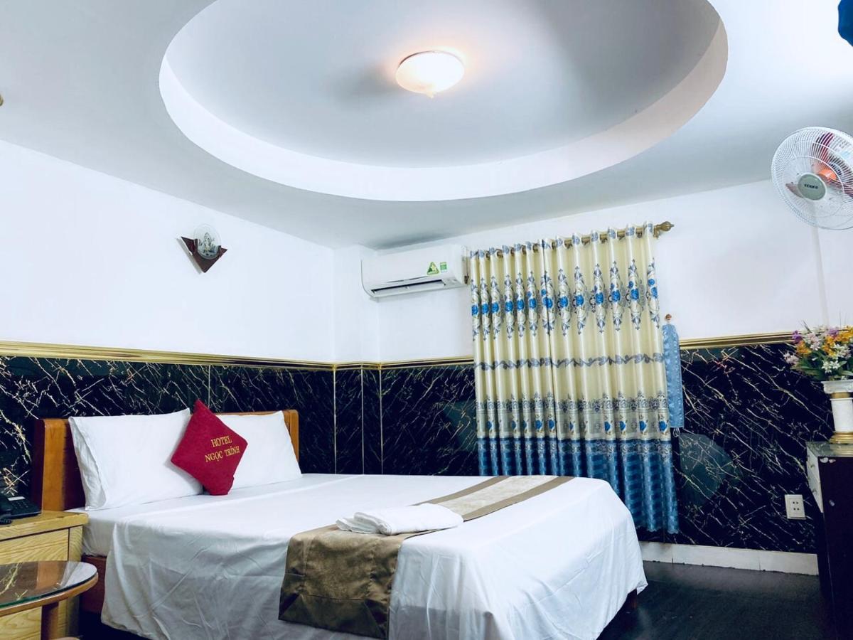 Ngoc Trinh Hotel Хошимин Екстериор снимка